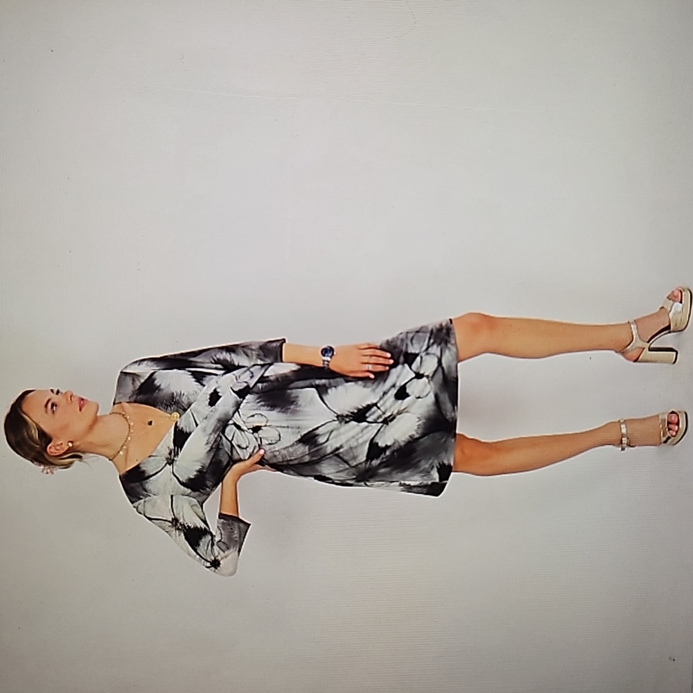 TED BAKER: NWOT stretch butterfly Vicci dress